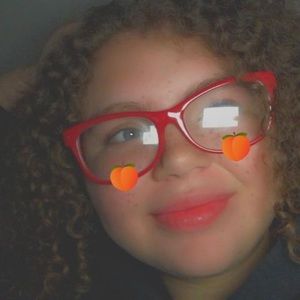 Meet your Posher, Jac